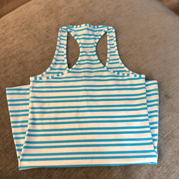 LULULEMON - Picture 2 of 3